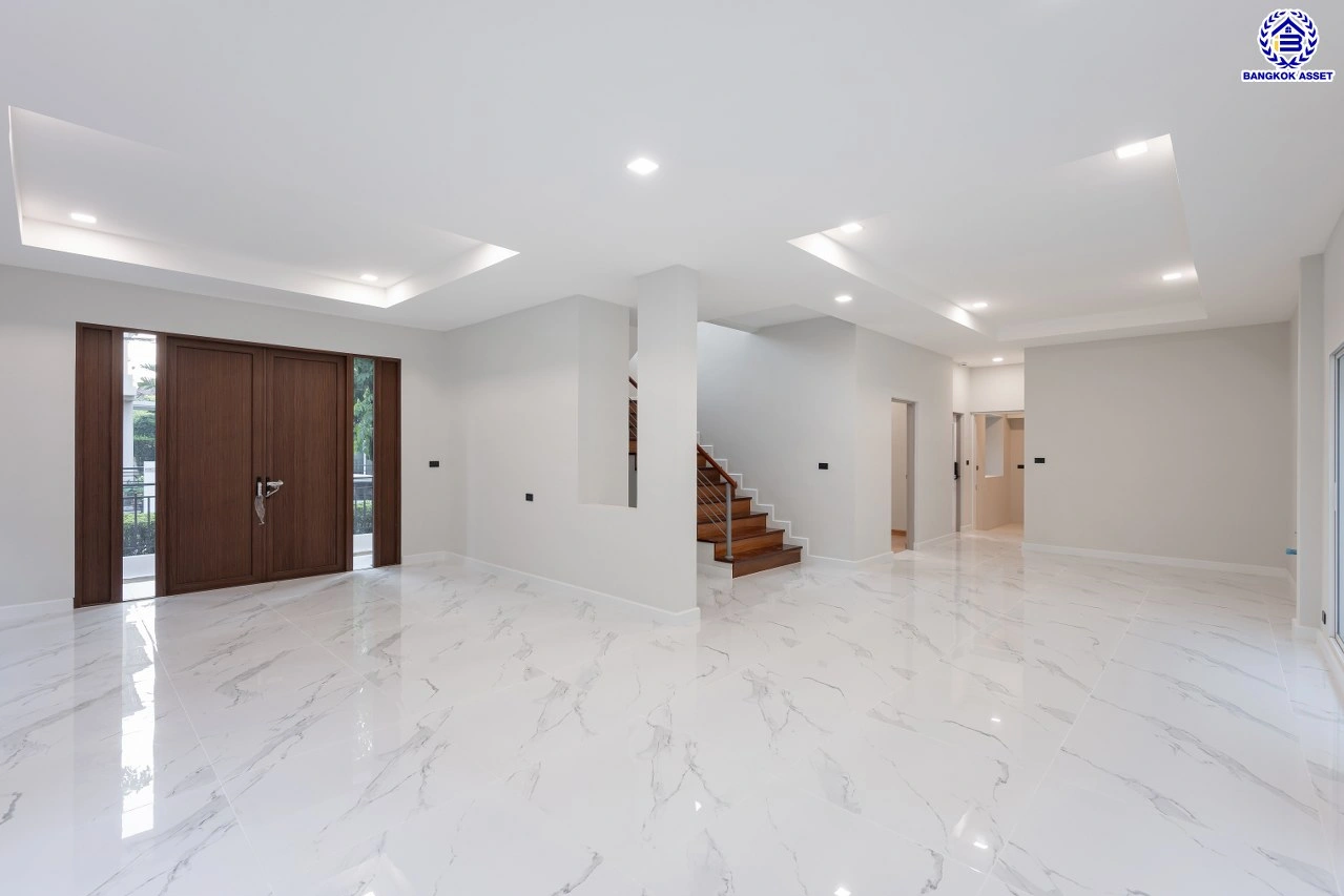 ขาย - บ้านมือสองตกแต่งใหม่ โครงการ บางกอก บูเลอวาร์ด สาทร-ปิ่นเกล้า จาก SC ASSET เนื้อที่ 72.7 ตร.ว. บนพื้นที่ใช้สอยกว่า 330.08 ตร.ม. ฟังก์ชัน 4 ห้องน