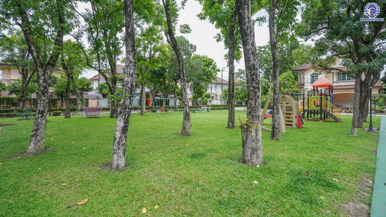 บ้านมือสองตกแต่งใหม่ บ้านเดี่ยวหลังมุม เดอะซิตี้1 ปิ่นเกล้า-พระราม5 ทำเลเดินทางสะดวก เชื่อมต่อถนนนครอินทร์ ถนนกาญจนาภิเษก ถนนราชพฤกษ์ ใกล้รถไฟฟ้าสายสีม่วง "สถานีแยกติวานนท์" บนเนื้อที่ 77 ตร.ว. พื้นที่ใช้สอย 175.57 ตร.ม. ฟังก์ชัน 3 ห้องนอน 3 ห้องน้ำ 2 ที่จอดรถ