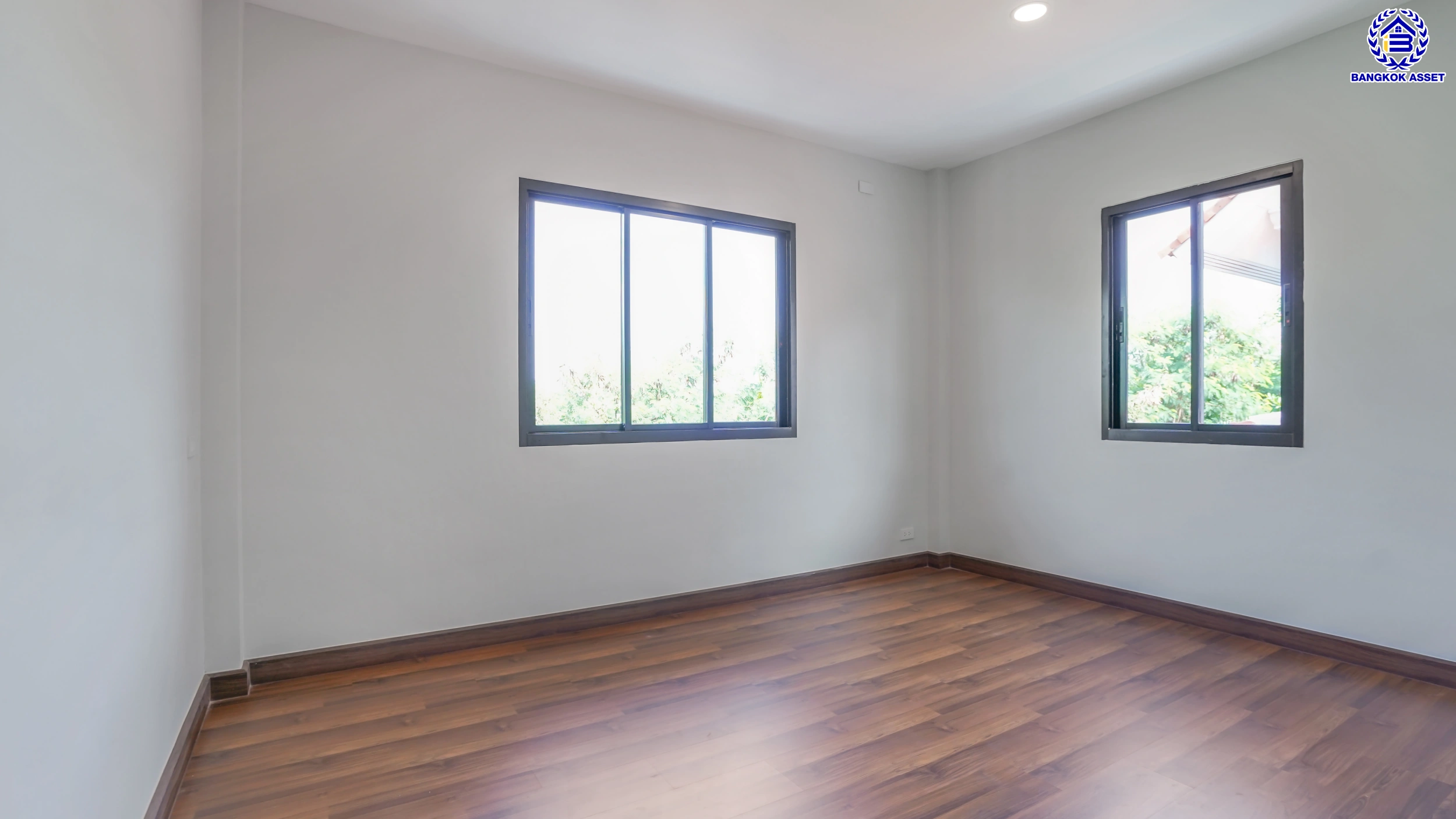 พร้อมอยู่บ้านหรู Centro Bangna ✨ 4 ห้องนอน 2ที่จอด ติดต่อ