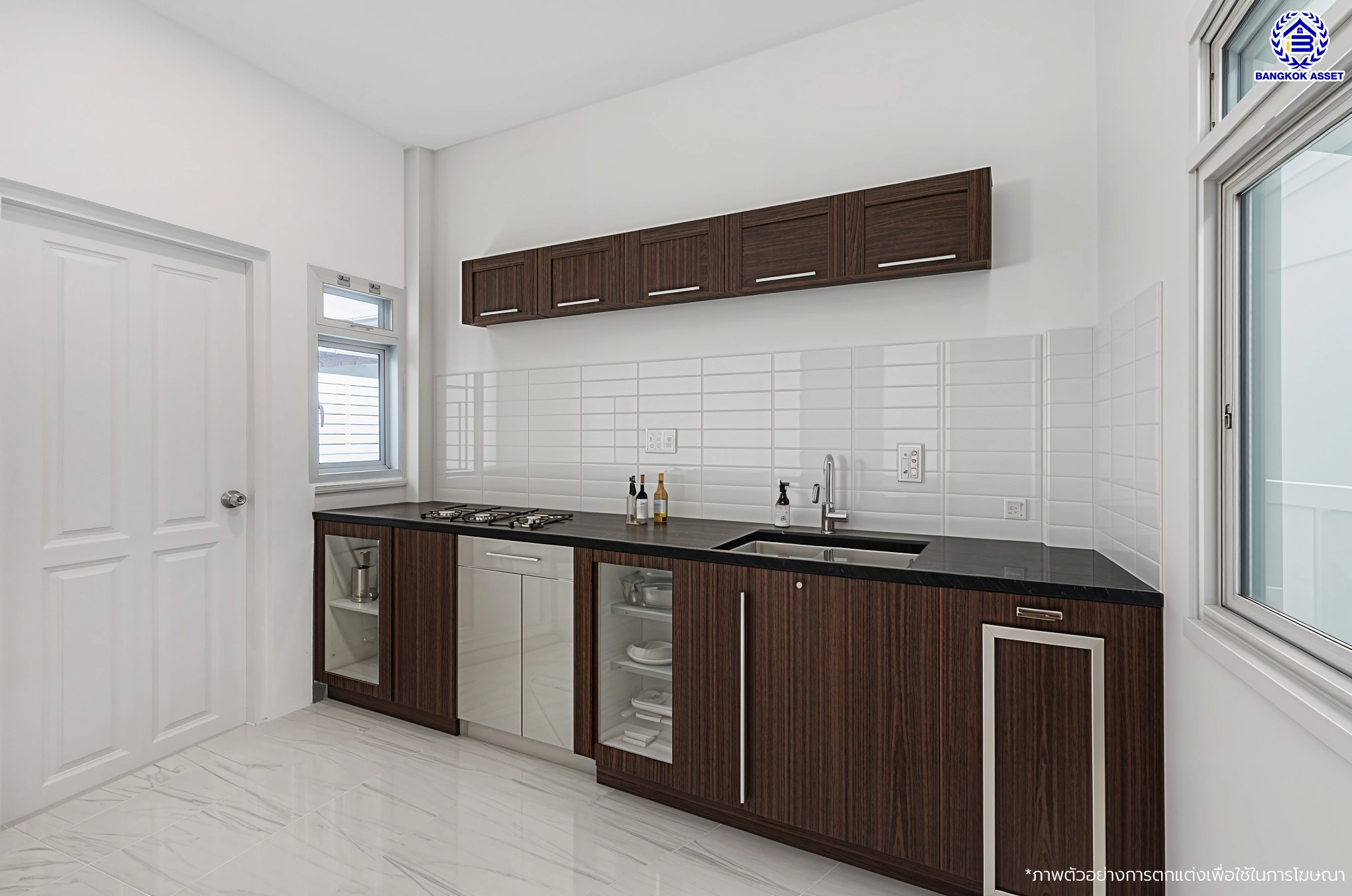 ขาย - บ้านมือสองตกแต่งใหม่ โครงการ Nonvedian บางศรีเมือง (นนทวดี) เนื้อที่ 50 ตร.ว. พื้นที่ใช้สอย 208.29 ตร.ม. ฟังก์ชัน 3 ห้องนอน 3 ห้องน้ำ 2 ที่จอดรถ รีโนเวทพร้อมเข้าอยู่ เชื่อมต่อหลายเส้นทาง ทั้งถนนรัตนาธิเบศร์ ถนนติวานนท์ ถนนนครอินทร์ และยังสามารถเดินทางด้วยเรือได้ ใกล้รถไฟฟ้าสายสีม่วง "สถานีสะพา